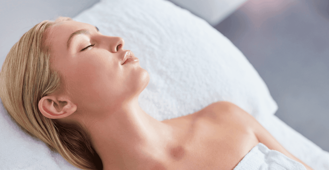 model-patient-couch-towel