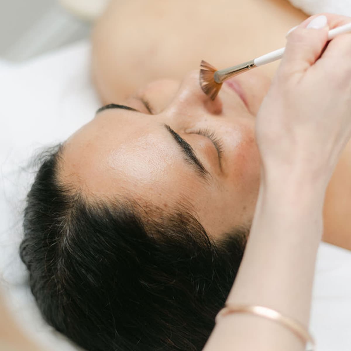 treatment-brush-nose