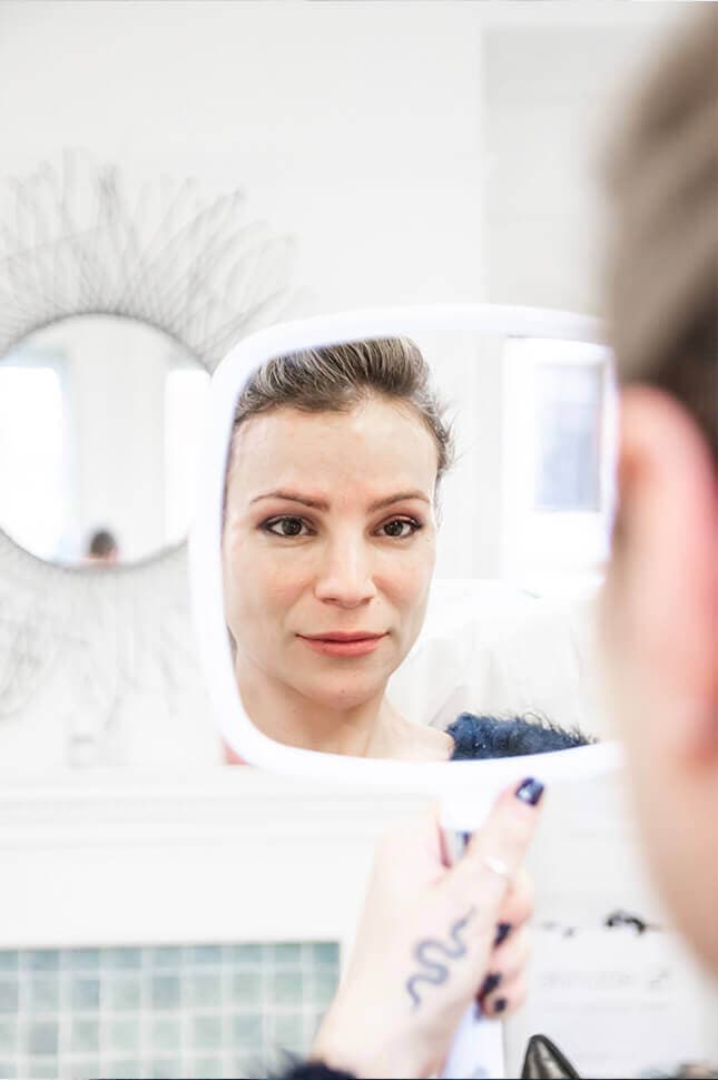 patient-mirror-tattoo